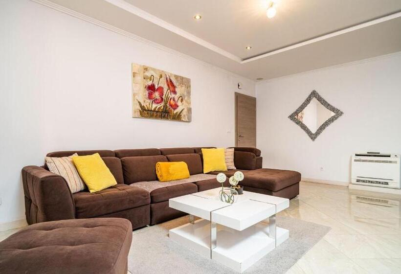 Apartamento 2 Dormitórios Vista Mar, Apartments Sandito