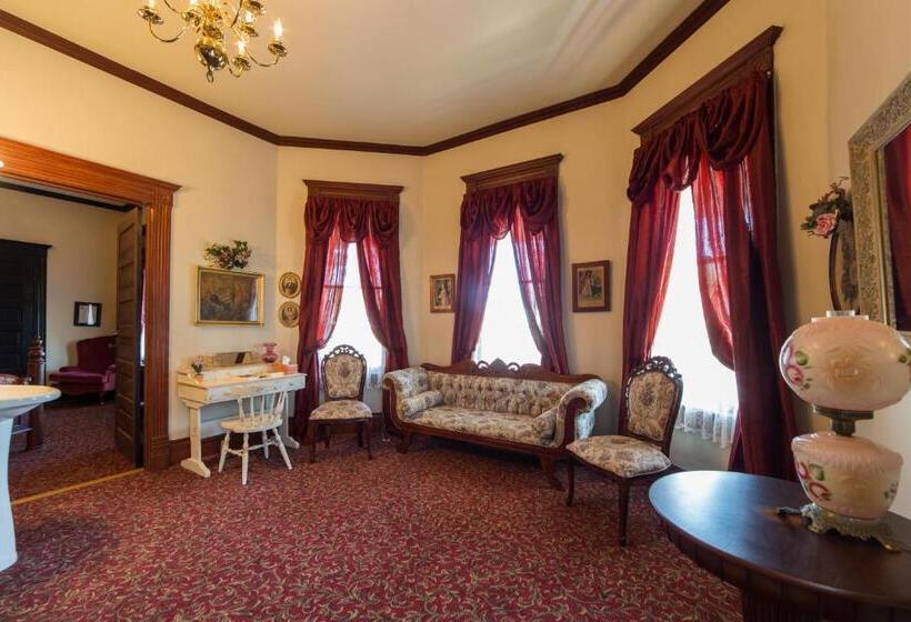 디럭스 스위트, Grand Victorian Inn
