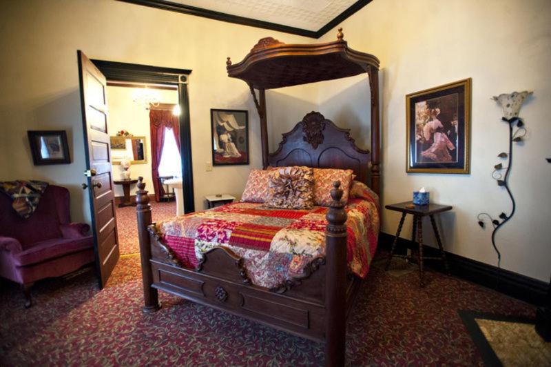 디럭스 스위트, Grand Victorian Inn