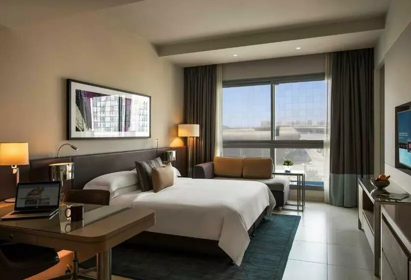 ダブルベッドスタンダードルーム, Capital Centre Arjaan By Rotana