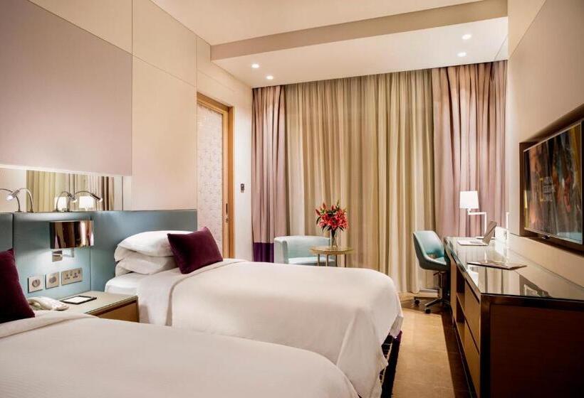 سوئیت 2 خوابه, Capital Centre Arjaan By Rotana