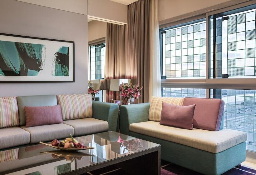 سوئیت 2 خوابه, Capital Centre Arjaan By Rotana