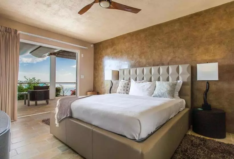 ویلا دلوکس 3 خوابه, Ceblue Villas