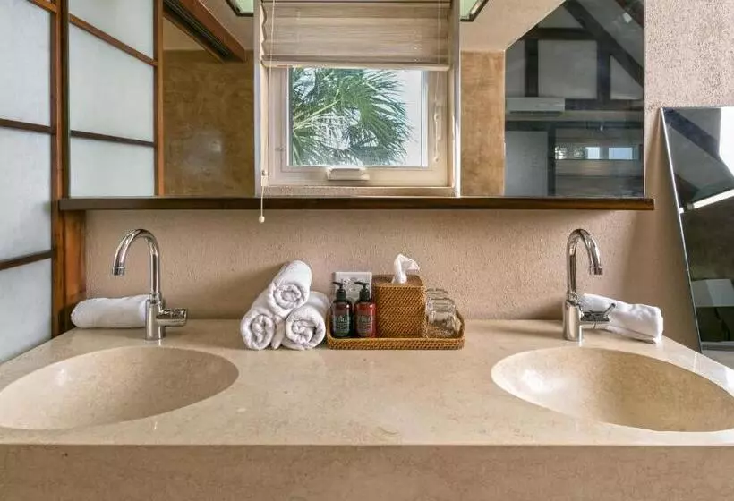 ویلای یک اتاق خوابه با استخر شنا, Ceblue Villas