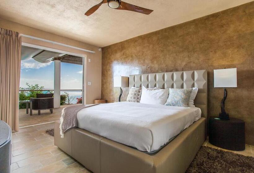 ویلای 5 خوابه, Ceblue Villas