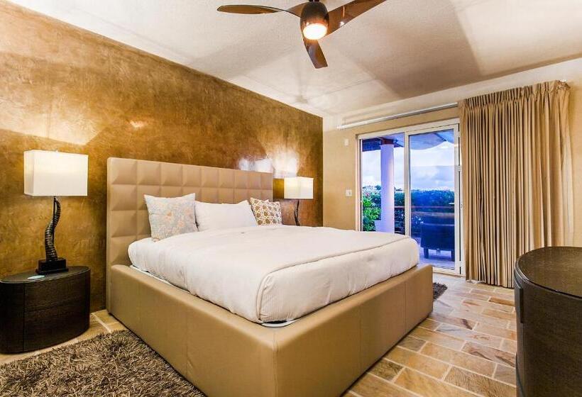 ویلای 5 خوابه, Ceblue Villas