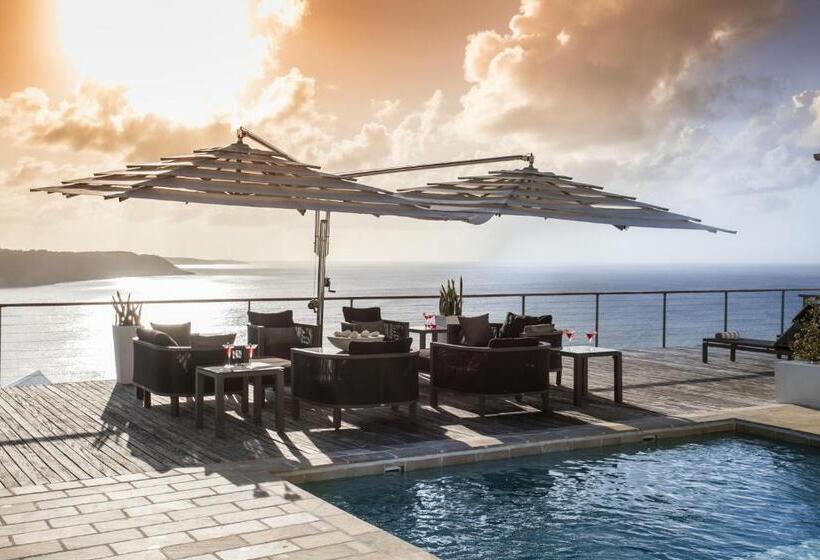 ویلای یک اتاق خوابه با استخر شنا, Ceblue Villas