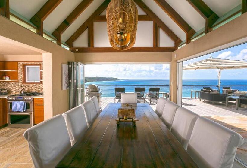 ویلای یک اتاق خوابه با استخر شنا, Ceblue Villas