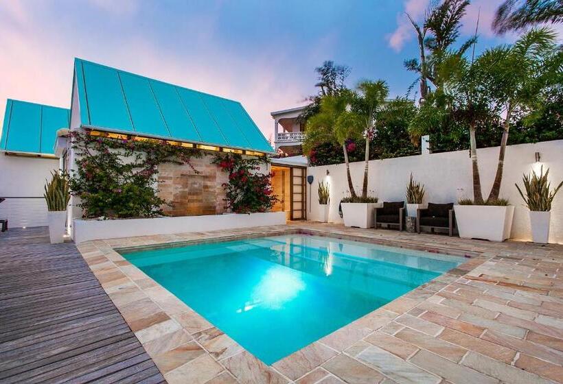 ویلا دلوکس 3 خوابه, Ceblue Villas