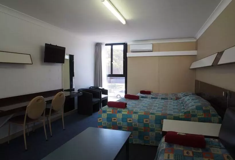ファミリーステューディオ, City Beach Motel