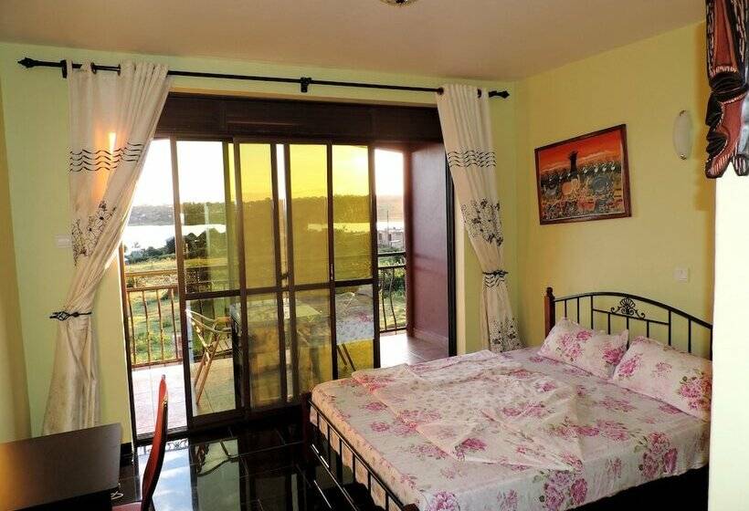 Standard Room Double Bed, 4 Penguins