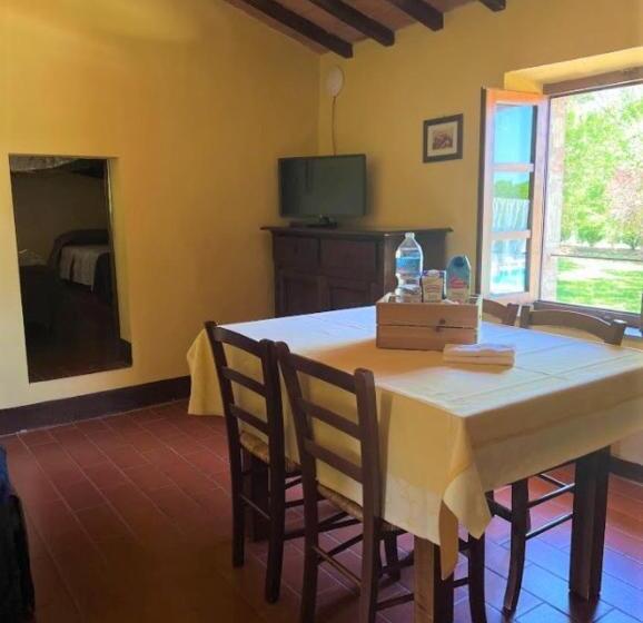 شقة 3 غرف, Fattoria Agriturismo Nerbona