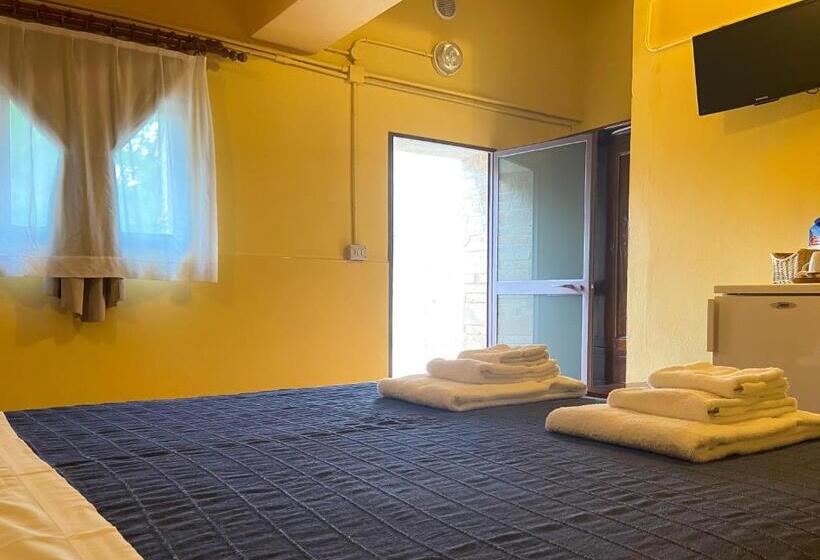 스탠다드 룸, Fattoria Agriturismo Nerbona