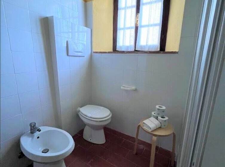 شقة غرفة واحدة, Fattoria Agriturismo Nerbona