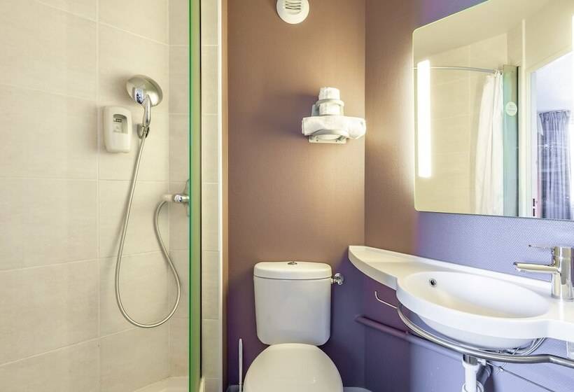 غرفة قياسية رباعية, B&b Hotel Toulon Ollioules