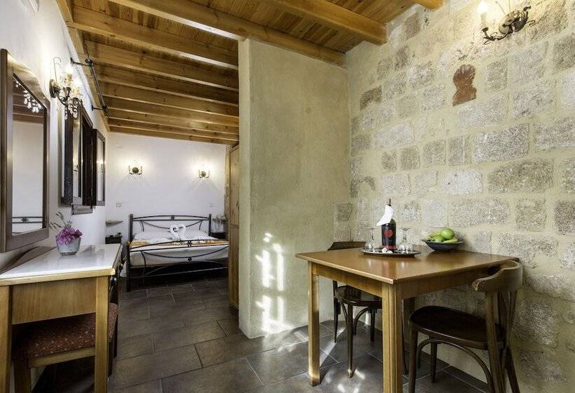 סטודיו בסיסי, Camelot Traditional & Classic