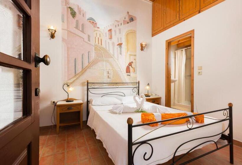 חדר סטנדרט עם מרפסת, Camelot Traditional & Classic