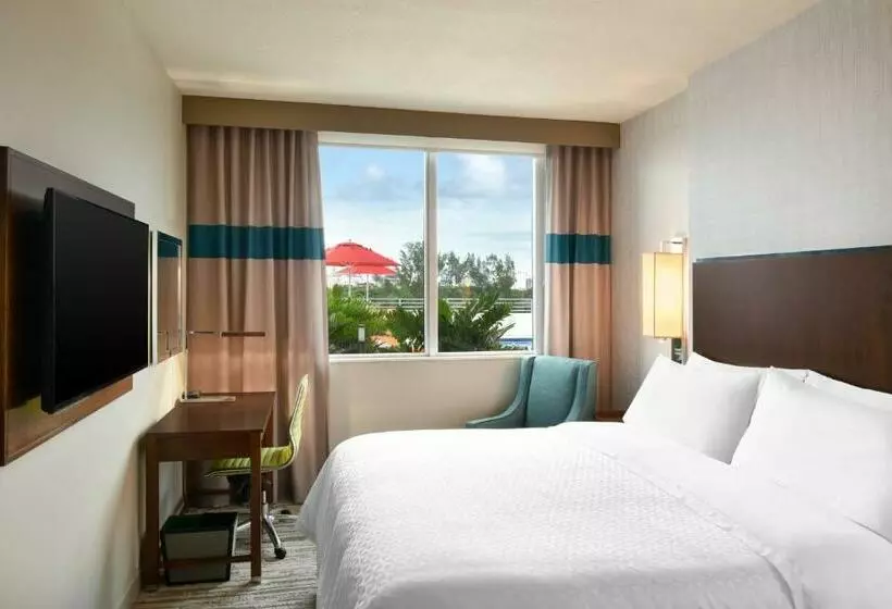 اتاق استاندارد با تخت بزرگ, Four Points By Sheraton Coral Gables