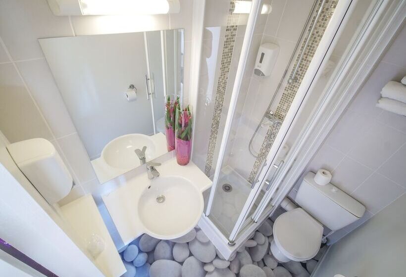 Номер Стандарт, Inn Design Resto Novo Chartres