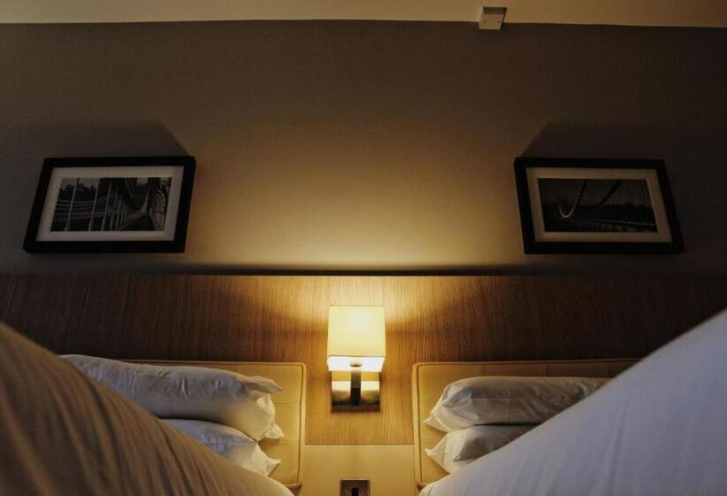 デラックスルーム, Lancaster