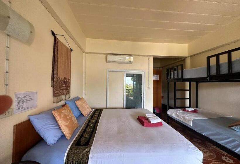 חדר משפחתי, Lanta Garden Home
