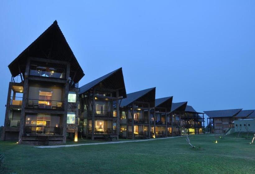 Номер Deluxe Вид на Море с Балконом, Laya Safari Resorts & Spa