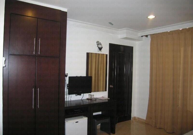 Pokój Rodzinny, Rainbow