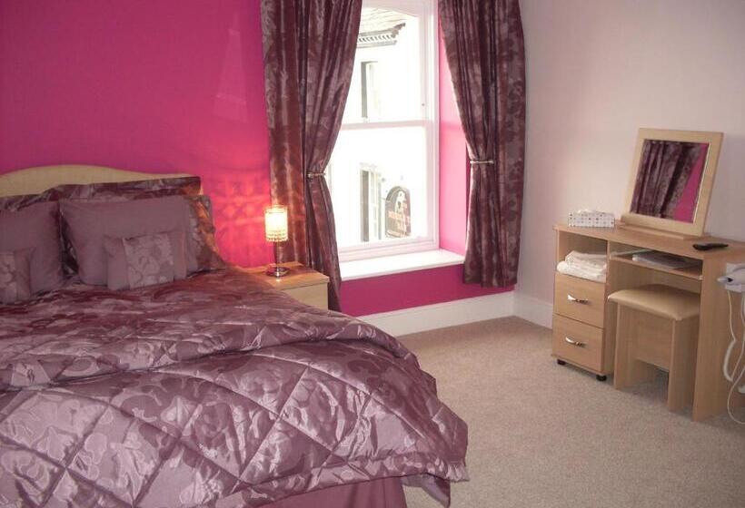 디럭스 룸, The Golden Lion