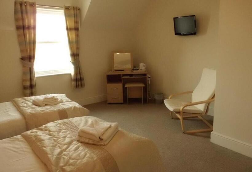 스탠다드 룸, The Golden Lion