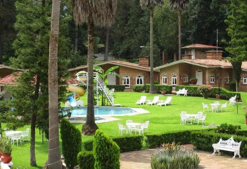 ツーベッドルーム　ヴィラ, Villa Monarca Inn
