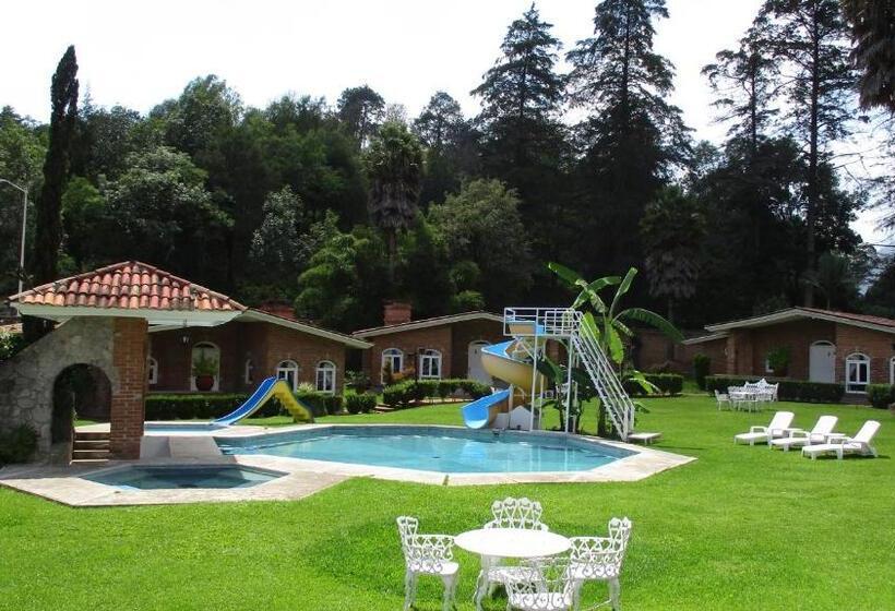ツーベッドルーム　ヴィラ, Villa Monarca Inn