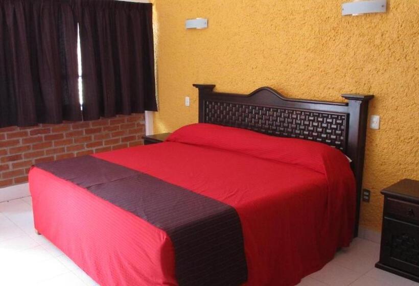 غرفة قياسية سرير كينج, Villa Monarca Inn