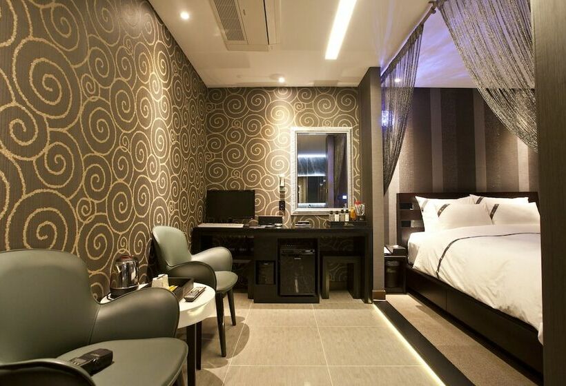 Habitación Superior, W