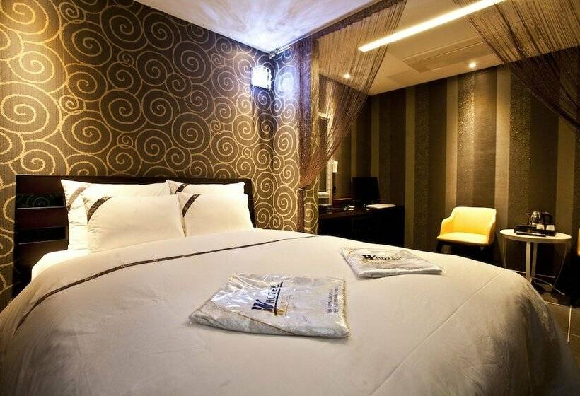 Habitación Superior, W