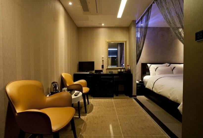 Habitación Superior, W