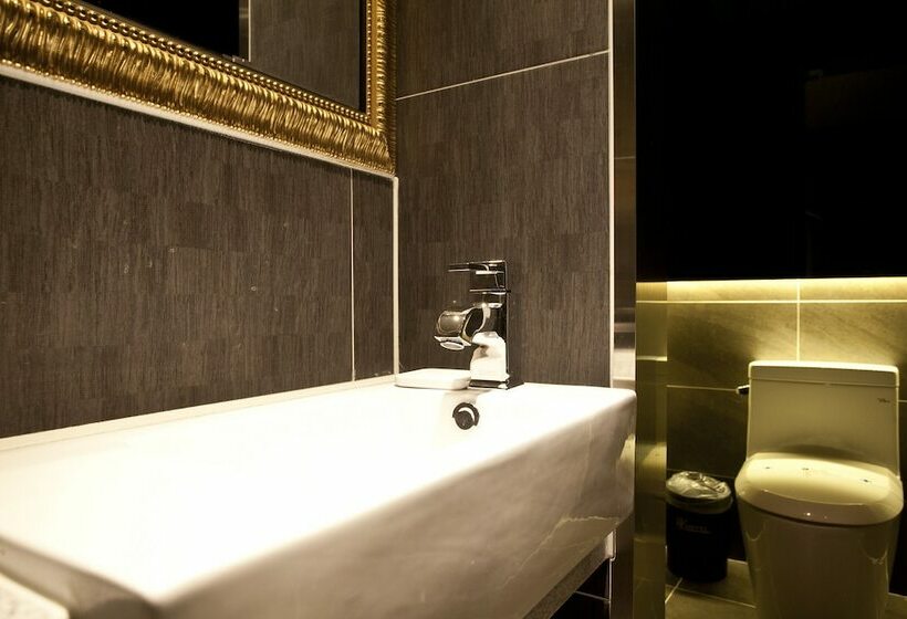 Habitación Deluxe, W