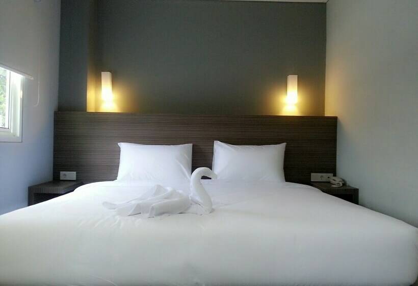 חדר דלוקס, Izi Hotels