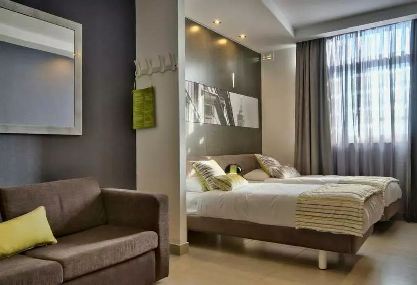 اتاق استاندارد برای معلولان, Jules Suites