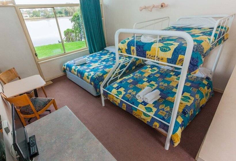 اتاق خانوادگی, Moruya Waterfront Hotel Motel