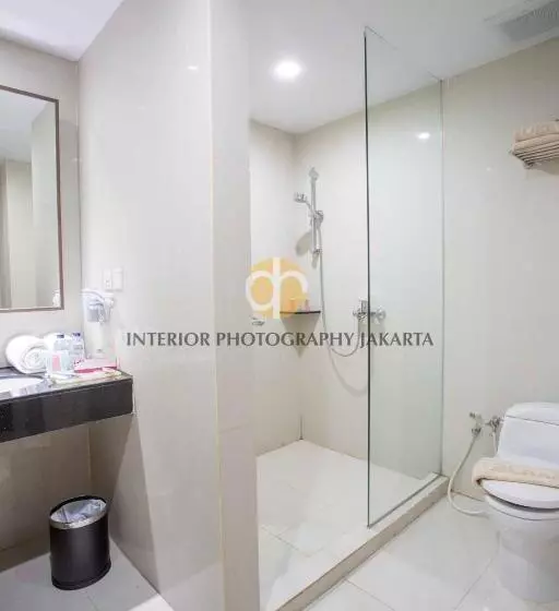اتاق لوکس, Orchardz Hotel Bandara