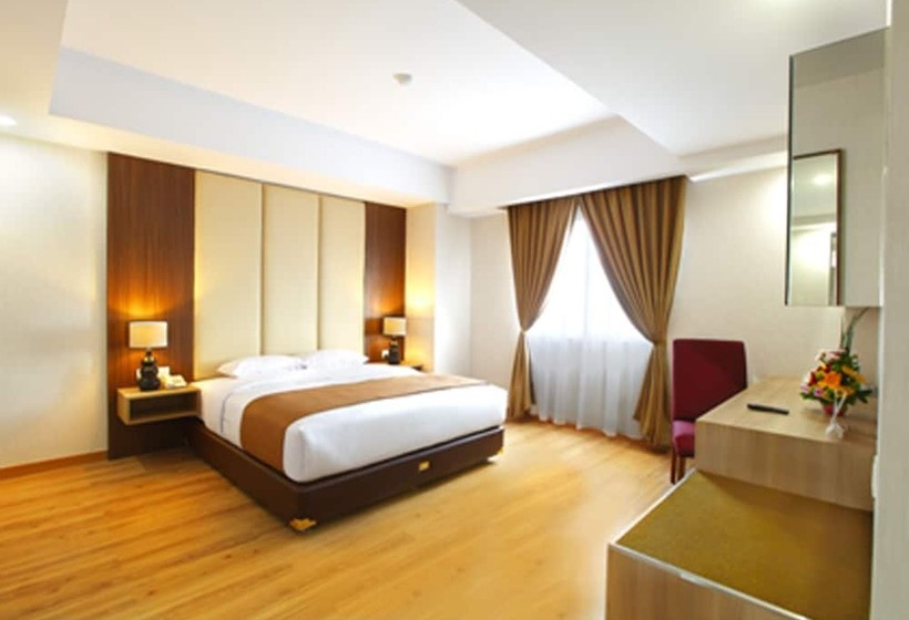 Номер Deluxe, Orchardz Hotel Bandara