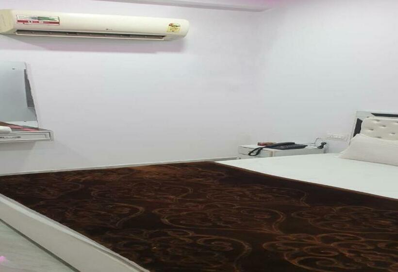 トリプルクラシックルーム, Oyo 82544 Rajni Guest House