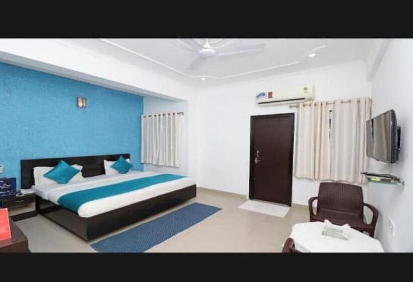 Трехместный Номер Классика, Oyo 82544  Rajni Guest House