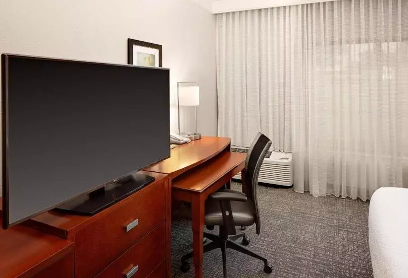 ２ダブルベッドのスタンダードルーム, Courtyard By Marriott Houston Rice University