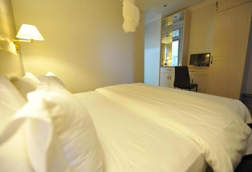 اتاق استاندارد یک نفره, Gloria