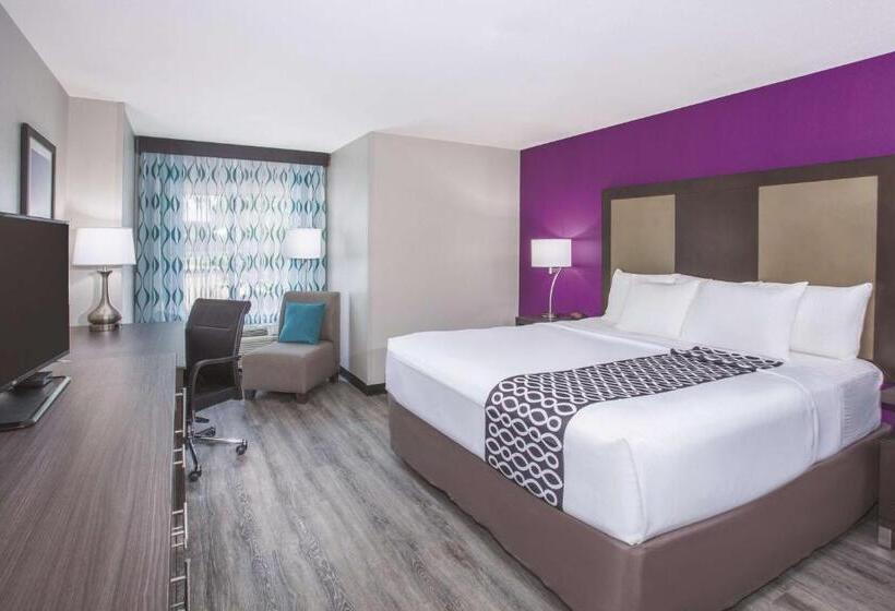 غرفة قياسية سرير كينج لذوى الإحتياجات الخاصة, La Quinta By Wyndham Effingham