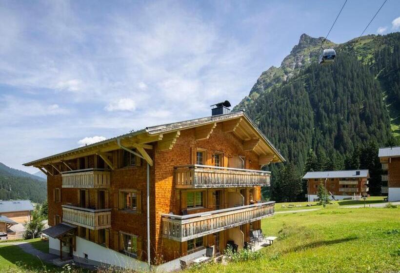 Апартаменты 3 Спальни, Landal Hochmontafon