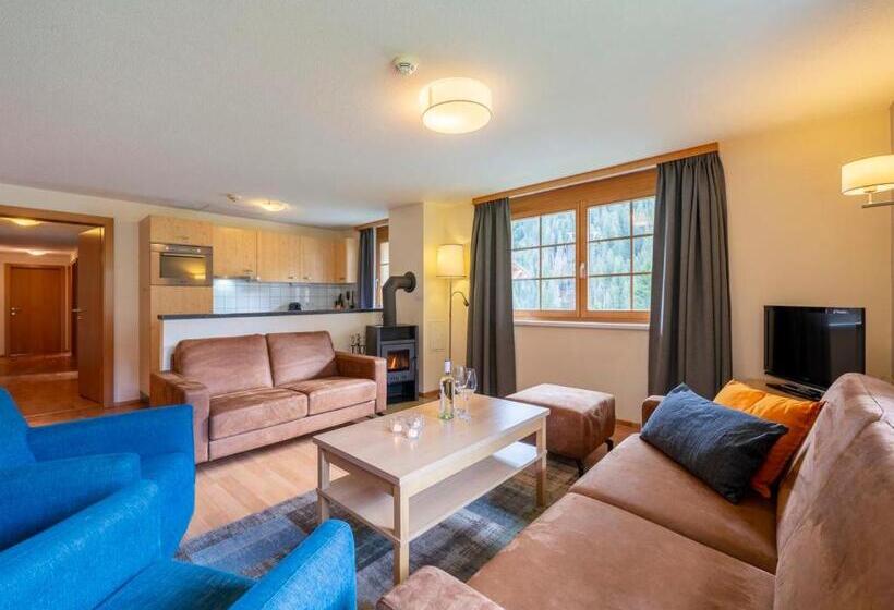 Апартаменты 3 Спальни, Landal Hochmontafon