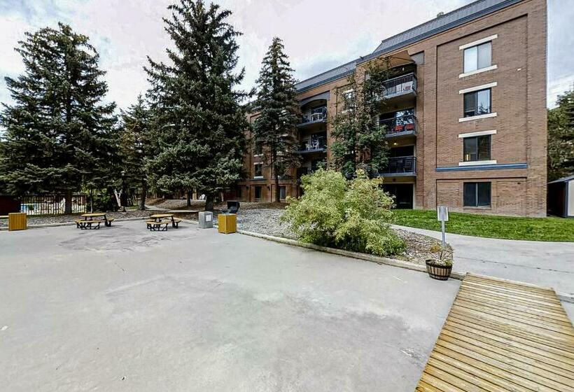 침실 2개 아파트, Park Station Condominiums 234