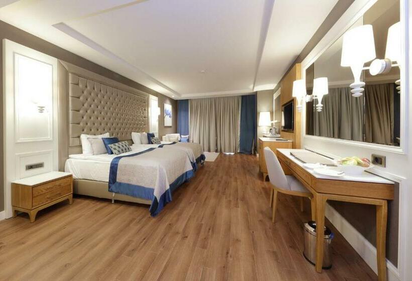 غرفة ديلوكس مطلّة علي البحر, Sueno Hotels Deluxe Belek